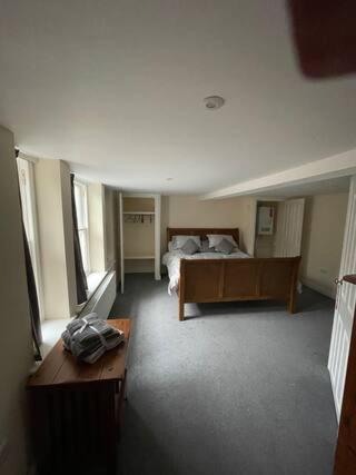 1 Hatton House 2 Bedroom 2 Bathroom Spacious Basement Flat Newark upon Trent 외부 사진